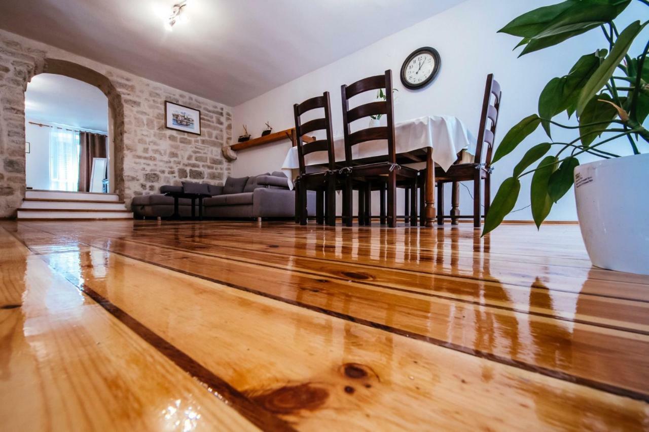 Heart Of Town Apartment Zadar Bagian luar foto