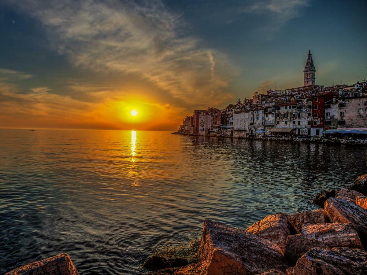 Heart Of Town Apartment Zadar Bagian luar foto